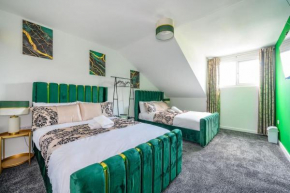 -3F421- For your Relaxed, Cosy stay, Free Parking